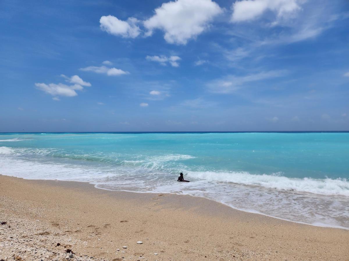 Beachfront Apartment, Quiet 4 Beds, 1 Bath, Ac, Wi-Fi, Hot Water, In Paraiso Near Los Patos Exterior photo
